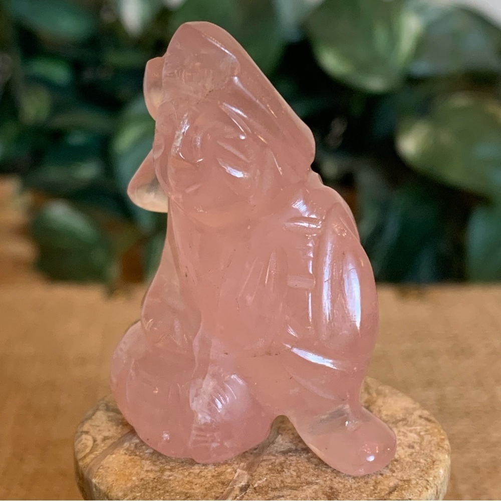 Fine VTG Antique Hand Carved Rose Quartz Daikokuten Seven Lucky Gods Figurine 2" - Picture 3 of 16